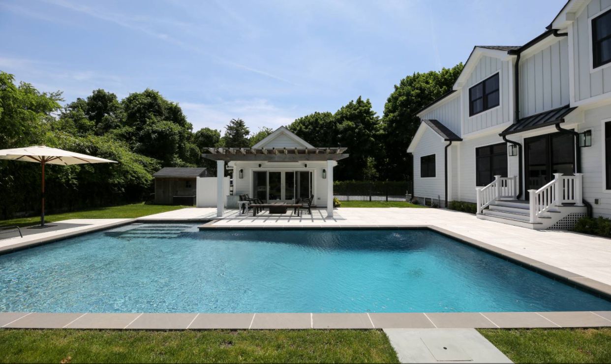 18 x 32 gunite heated pool