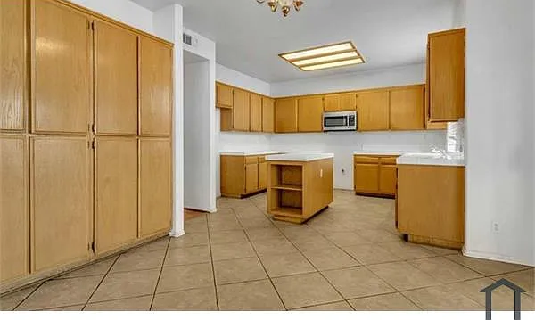 5313 Cisero Dr — Photo 3