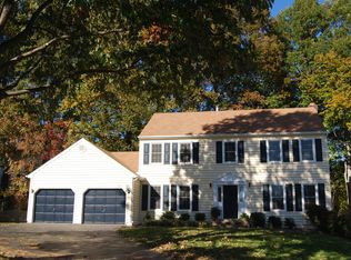 9200 Byron Ter, Burke, VA 22015