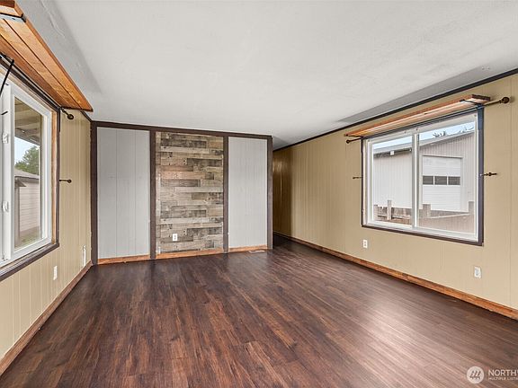 2nd image of 1605 Windsor Avenue