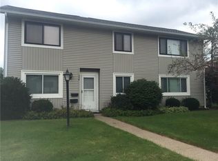 774 Eastbrooke Ln, Rochester, NY 14618