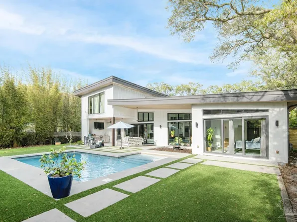 146 Highpoint Dr, Gulf Breeze, FL 32561