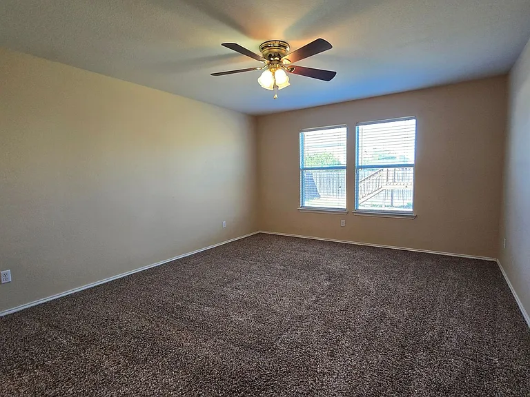 307 E Gemini Ln — Photo 21