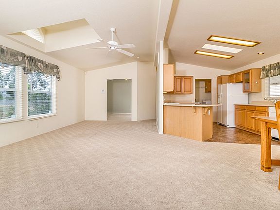 3rd image of 1440 S Orange Ave Spc 31