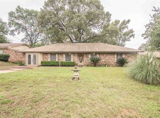 1310 Colgate Dr, Longview, TX 75601