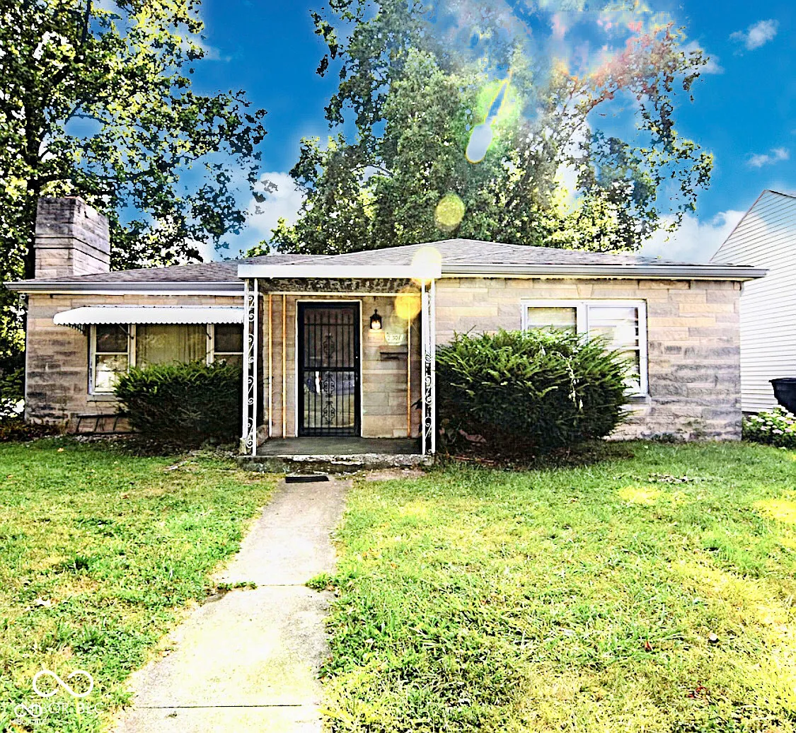 2301 Villa Ave photo 1