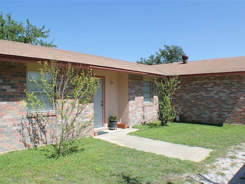 1st image of 609 Chisum Trl