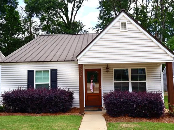 1627 Oxford Pl, Oxford, MS 38655