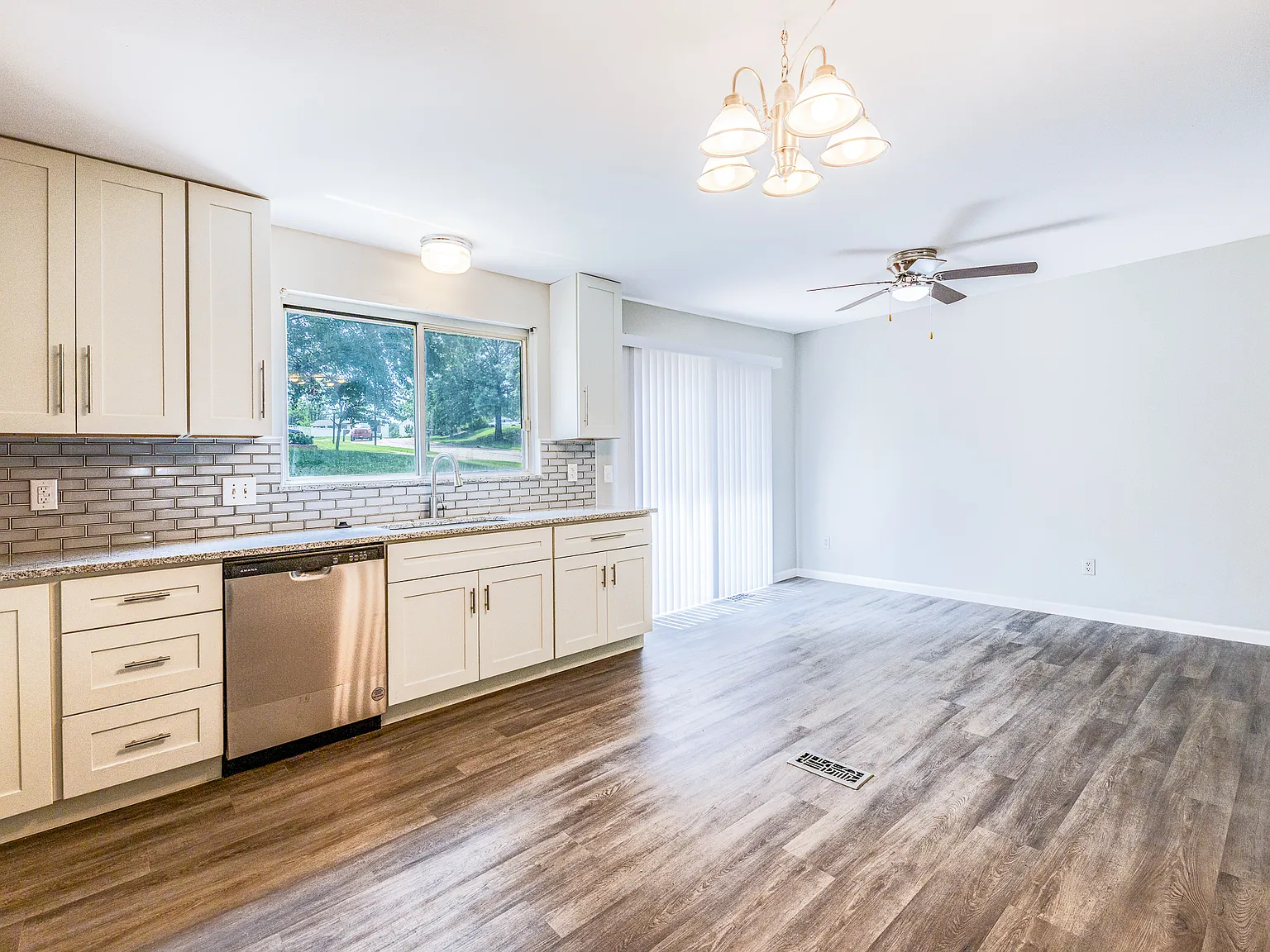 4 bed, 1529 sqft, $2,500 — Photo 4