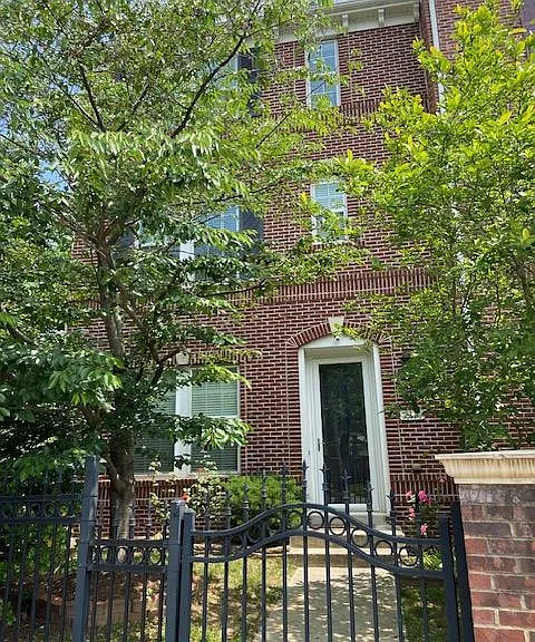 2111 Hardbower Way — Photo 3