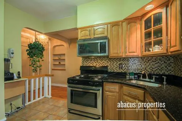 Sold by Abacus Properties | media 18