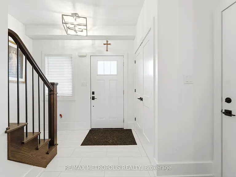 212 Iva St — Photo 3