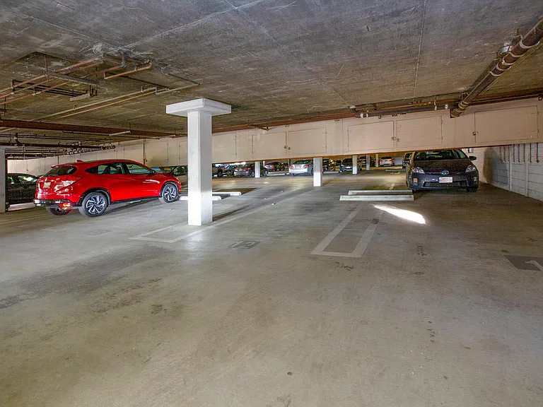 460 Oak St — Photo 21