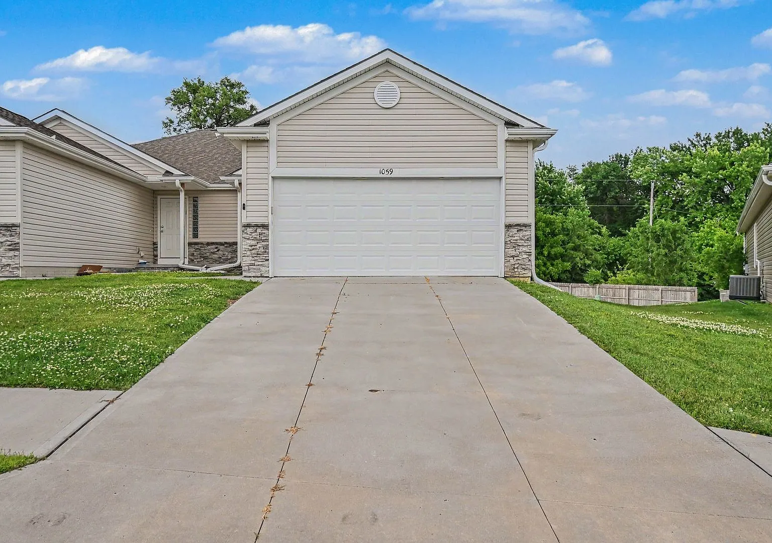 Great location, Just off Dodge and 168th! — Photo 1