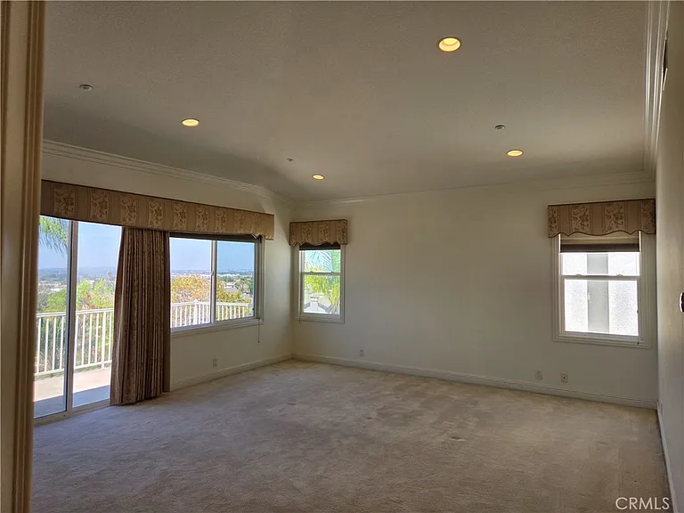 17568 Cloverdale Way — Photo 26