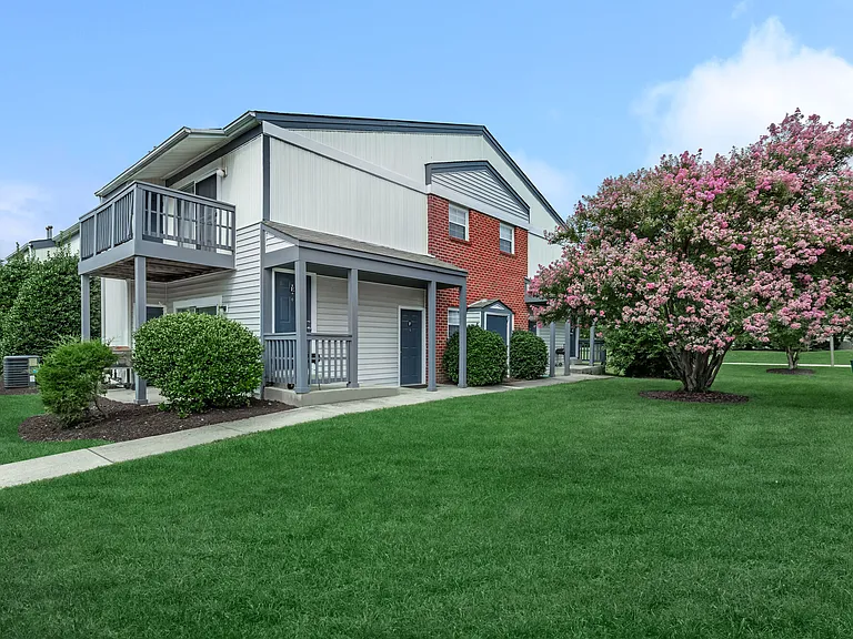Clearfield Apartments — Photo 8