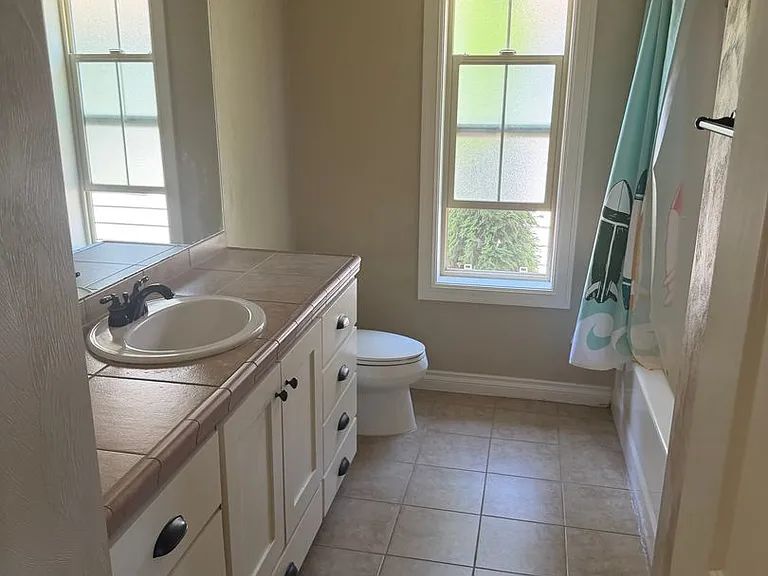 4033 Scottdale St — Photo 8