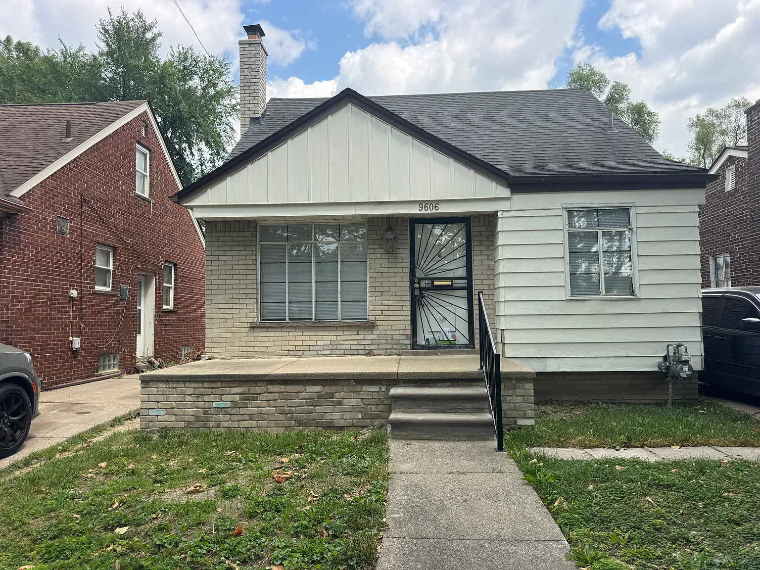 3 bed, 975 sqft, $1,350 — Photo 1
