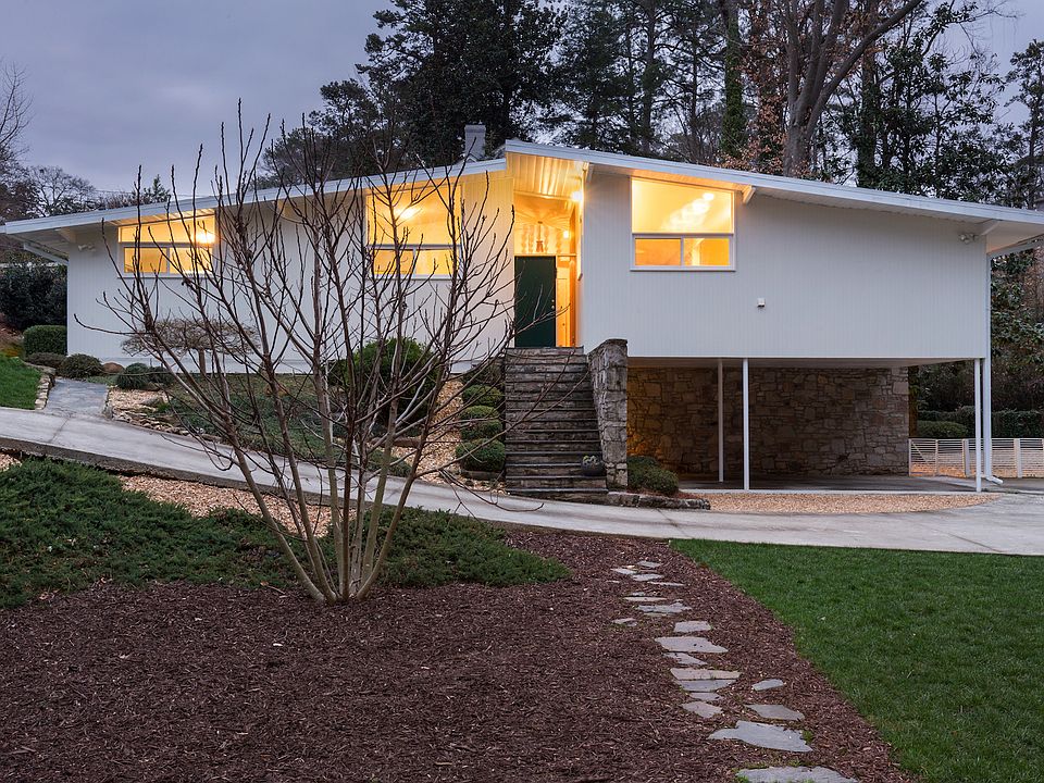 Dusk in Buckhead on 1 ACRE