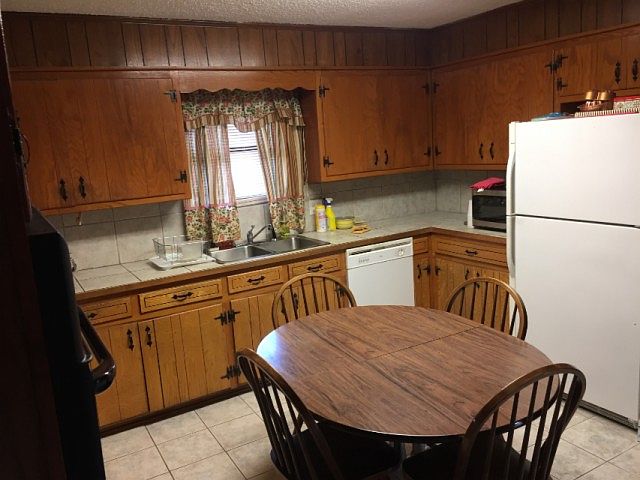 2nd image of 6750 Glen Echo Dr