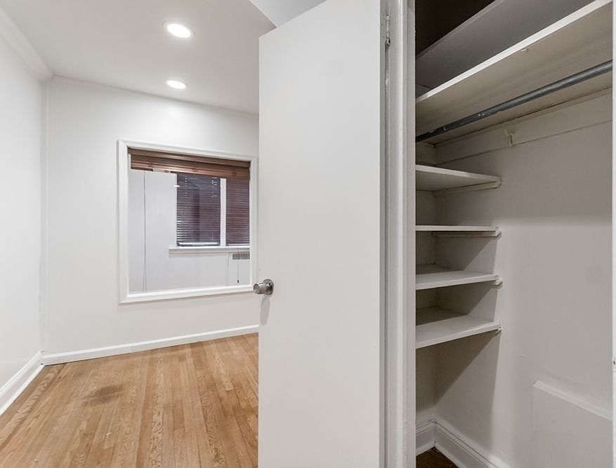 2nd image of 343 E 51st St APT 1E