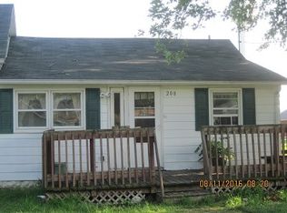 208 Maple St, Cedar Point, IL 61316