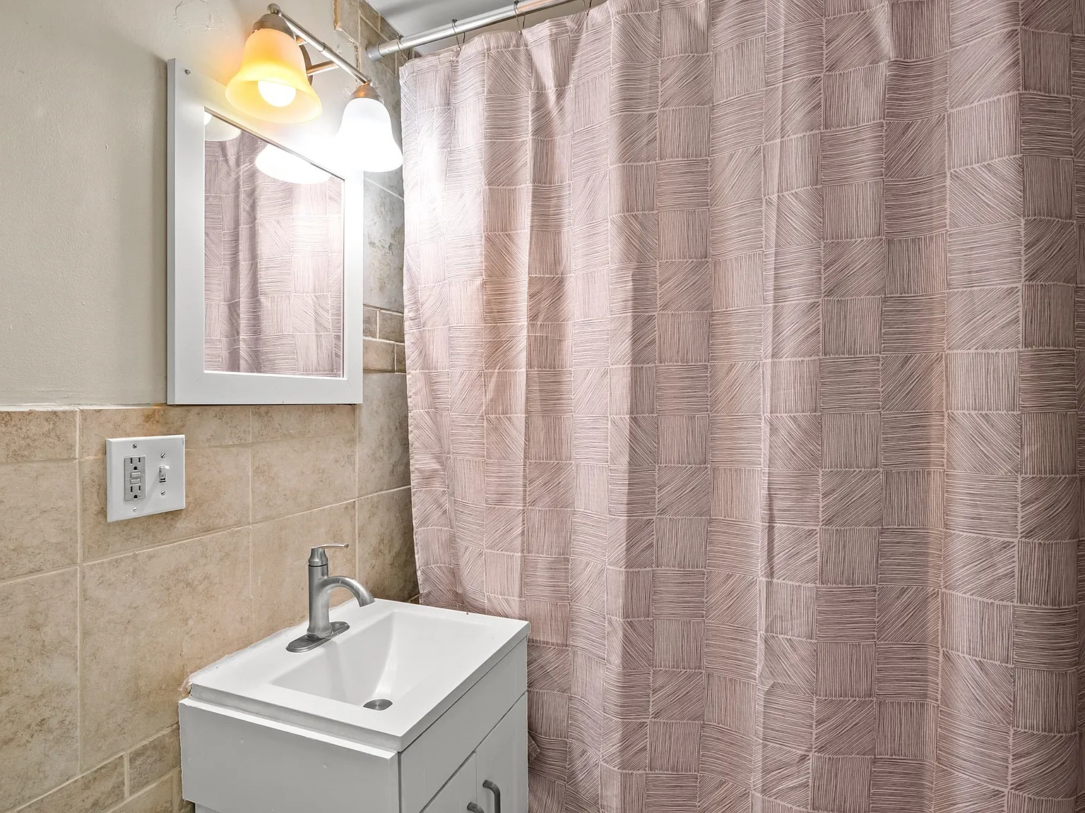 26 Alpine Street - 2 — Photo 3