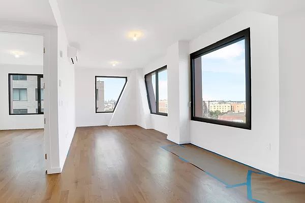 1st image of 54 Noll St #8891