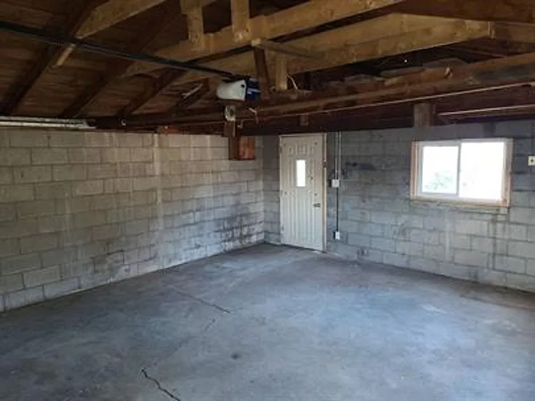 1538 Longfield Ave — Photo 23