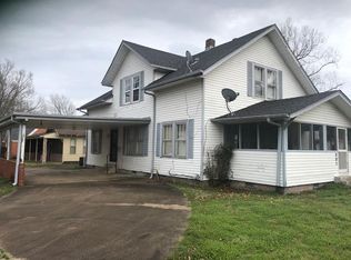 901 Brown St, Earle, AR 72331