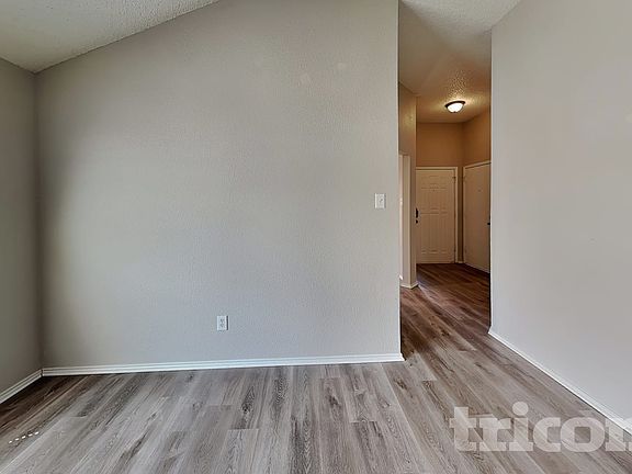 4th image of 2745 Castro Ln