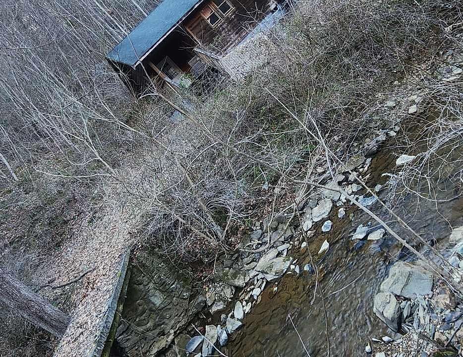 1st image of 4246 Birds Creek Rd