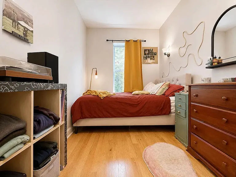 89 Cornelia St #3 — Photo 4
