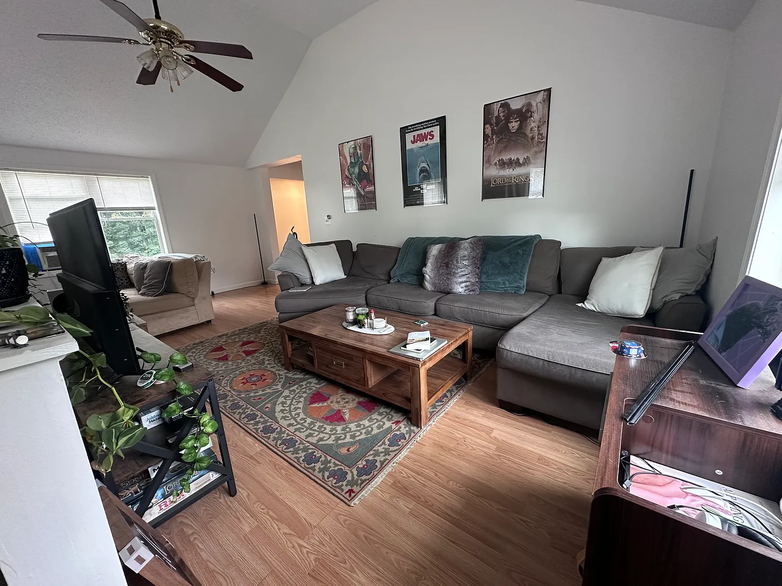 3 bed, $3,000 — Photo 1