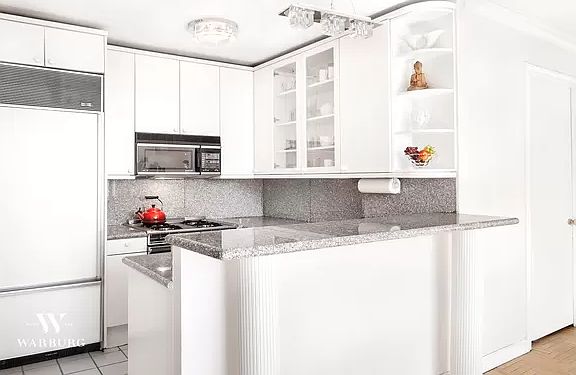 3rd image of 343 E 74th St APT 19B