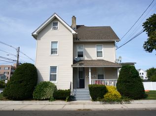 35 Cove Ave APT 3, Norwalk, CT 06855