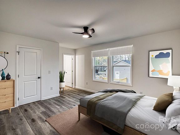 5th image of 515 Italy St NE