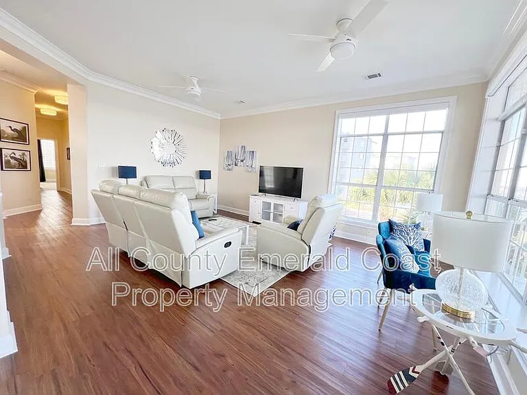 420 Oak Harbour Ln #201 — Photo 9