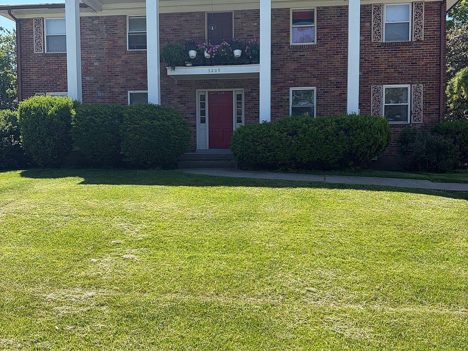 1st image of 3209 Orchard Manor Cir #1