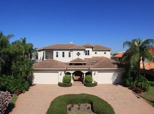 211 8th St E, Tierra Verde, FL 33715
