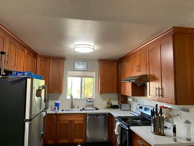479 La Conner Dr #4 — Photo 1