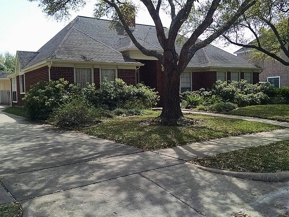 1st image of 4115 Harbour Cir