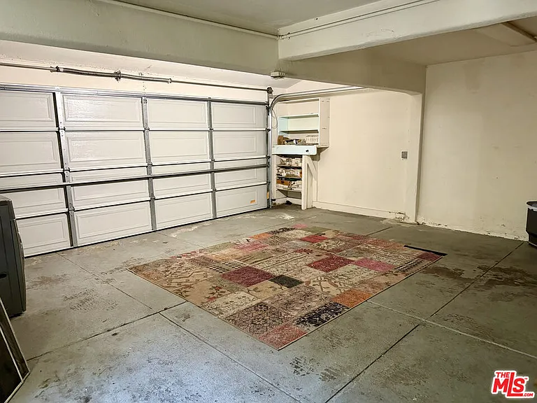 1861 W Mountain St — Photo 35