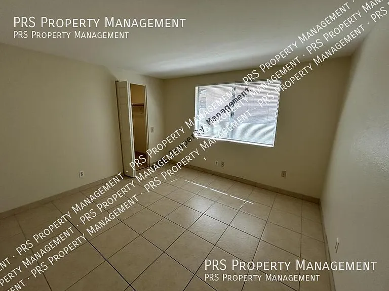1762 W Colt Rd — Photo 19