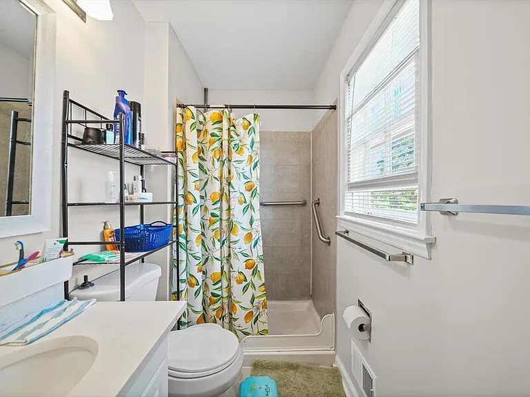 335 Meadowdale Ln — Photo 22