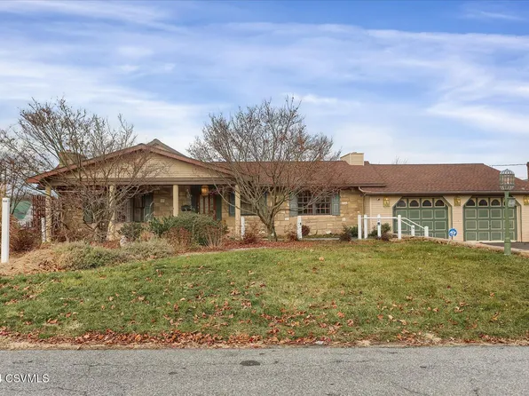 301 Shambach St, Middleburg, PA 17842