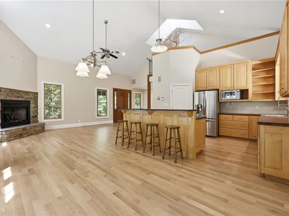 7718 Pearman Quarry Rd, Kernersville, NC 27284