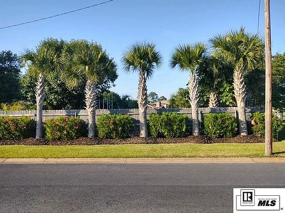 3rd image of 117 Teakwood Dr
