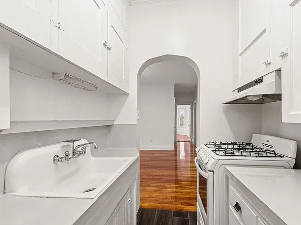 229 Cory St #1, Fall River, MA 02720