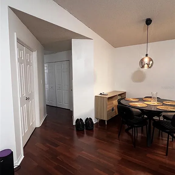 202 Riverbend Dr #204 — Photo 8